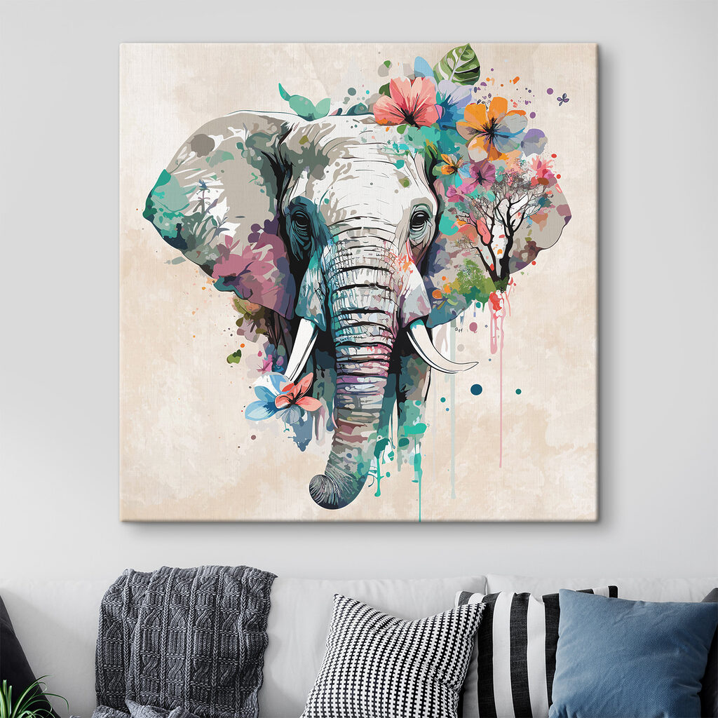 Elefant în flori colorate într-un interior