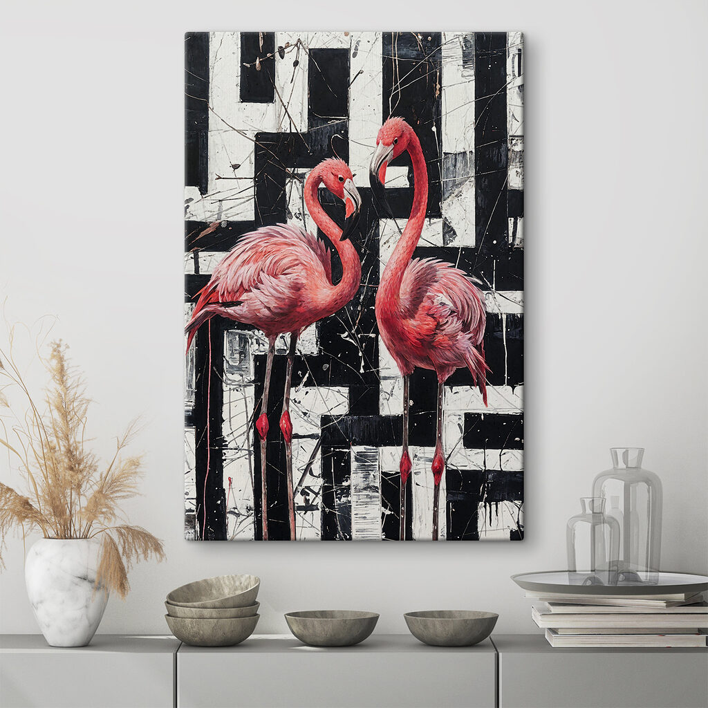 Flamingi între forme negre într-un interior