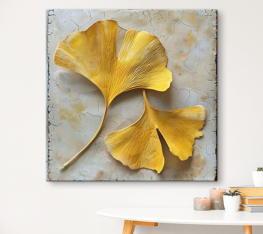Ginkgo în evantaie aurii într-un interior
