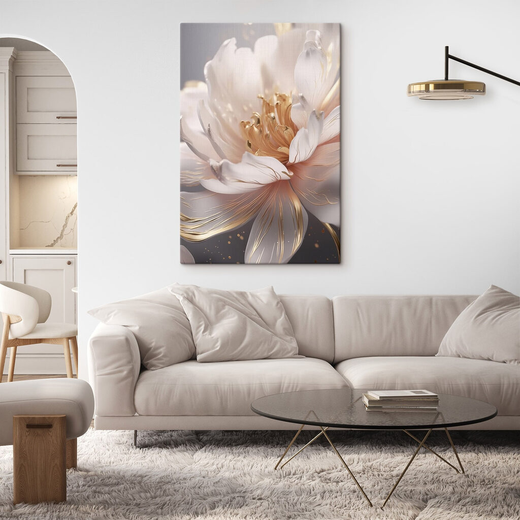 Floare cu accente aurii — interior 2