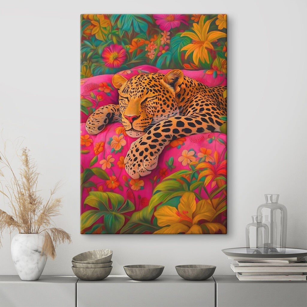 Leopard printre flori — interior 1