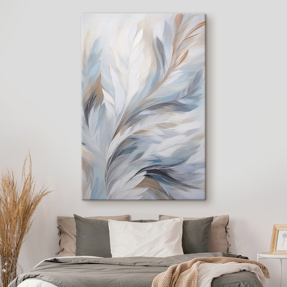 Pene delicate în albastru — interior 1