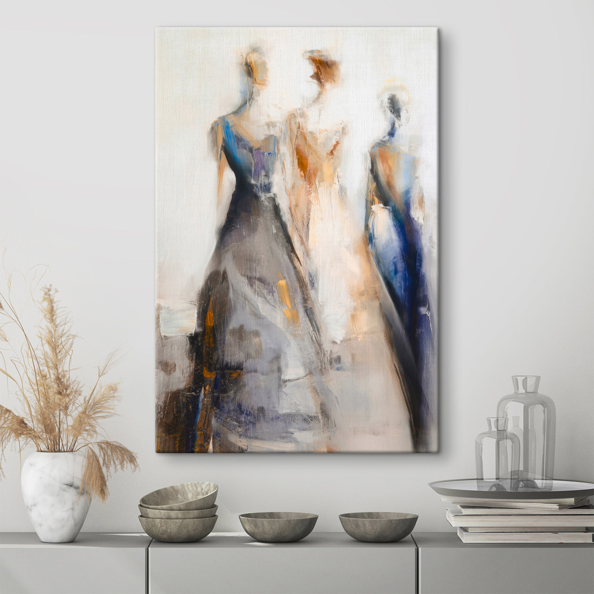 Siluete feminine abstracte — interior 3
