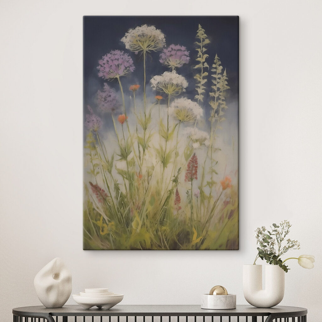 Puf lila printre flori — interior 2