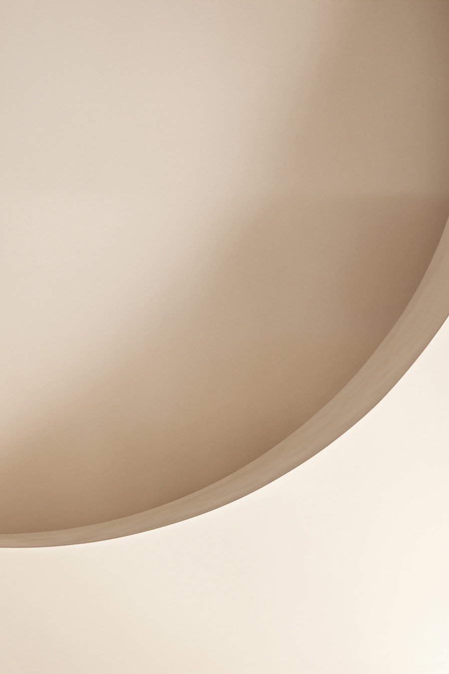 Curbă abstractă, bej — design complet