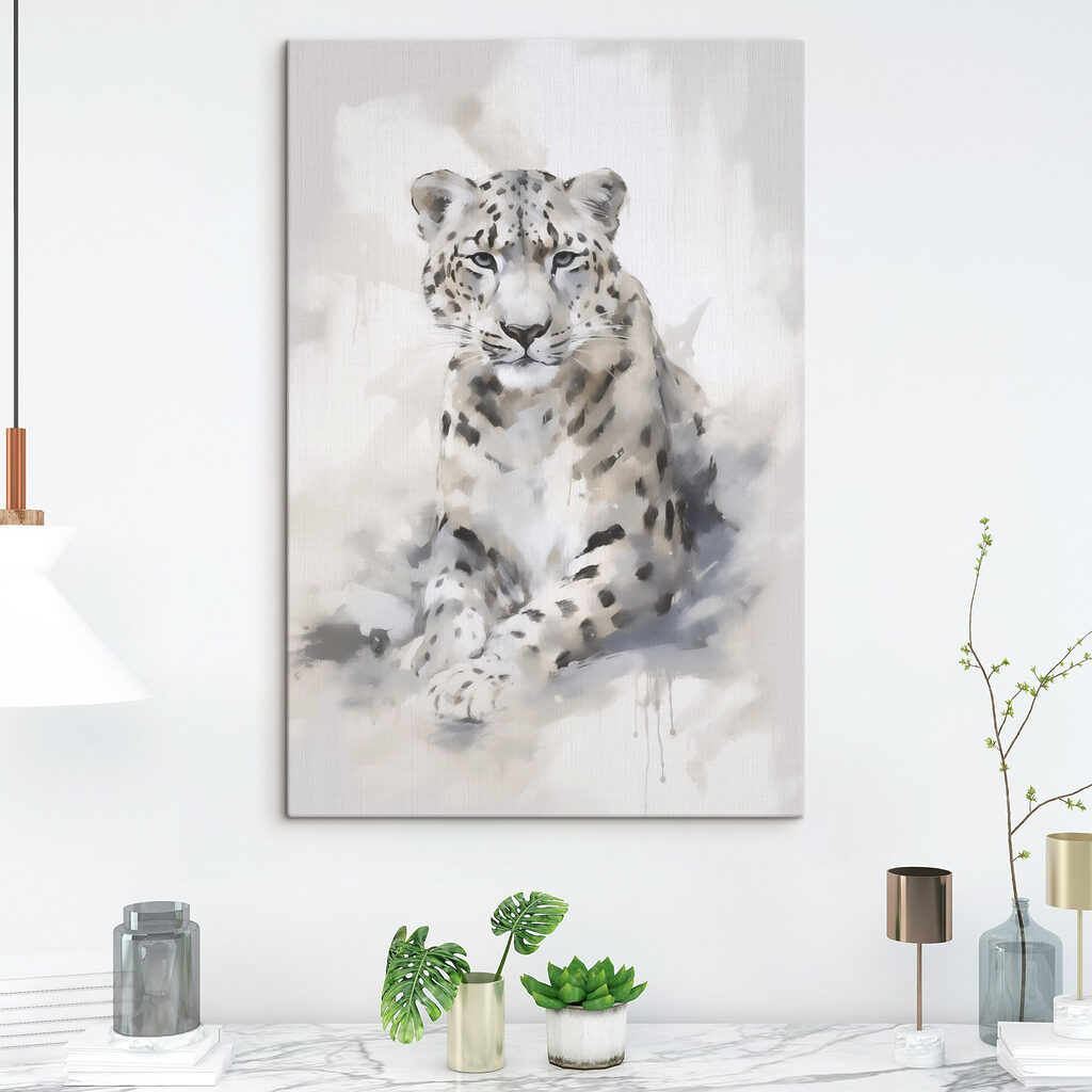 Leopard în alb într-un interior