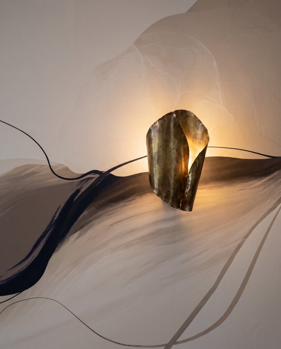 Linii prin spațiu alb — interior 6