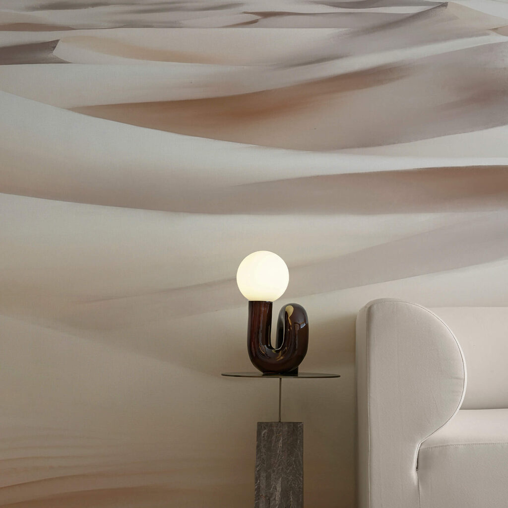Dune palide și munți — interior 3