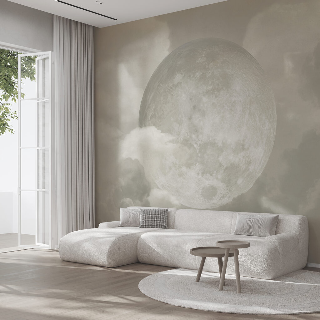 Lună printre nori — interior 2