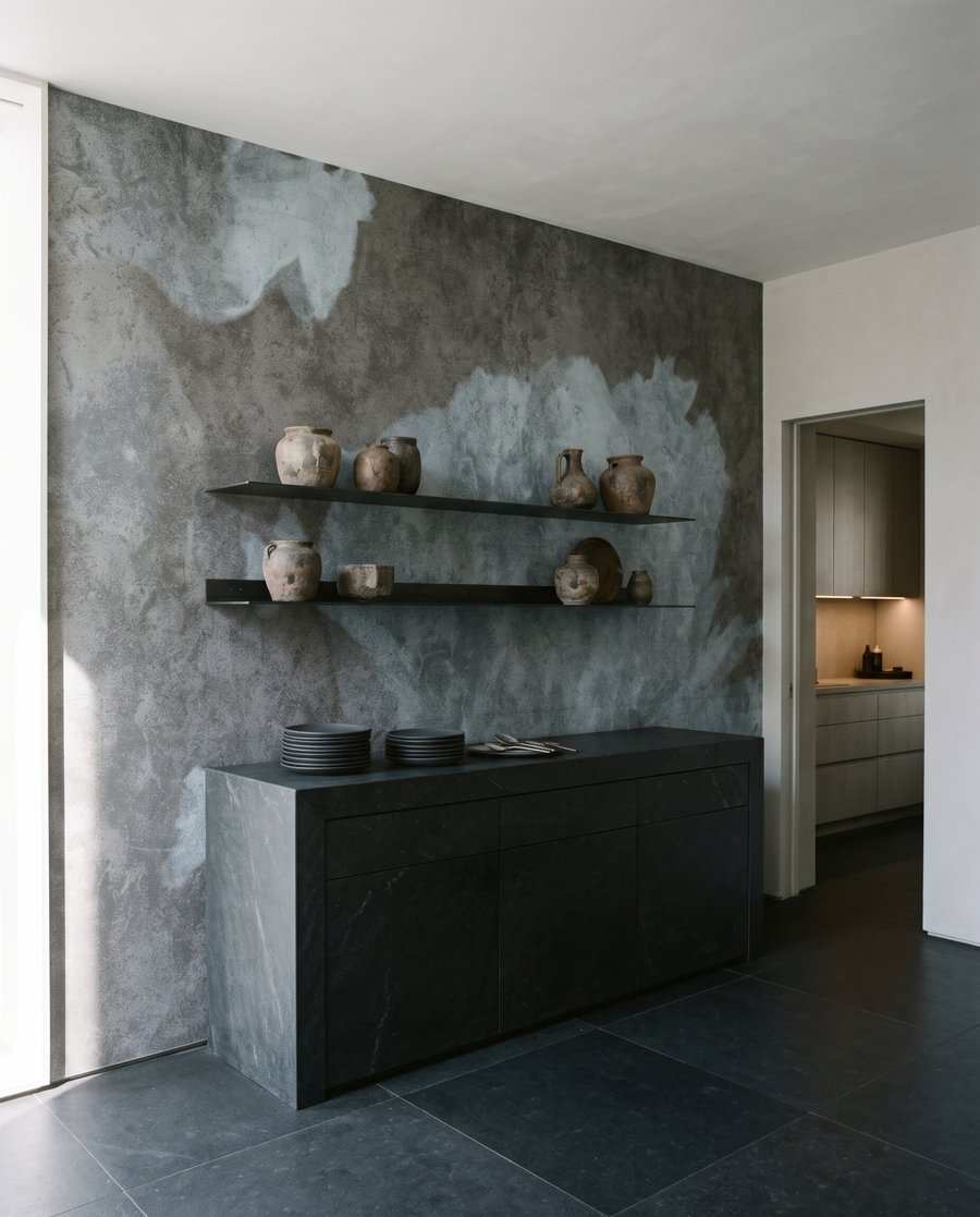 Flori estompate pe vopsea — interior 2