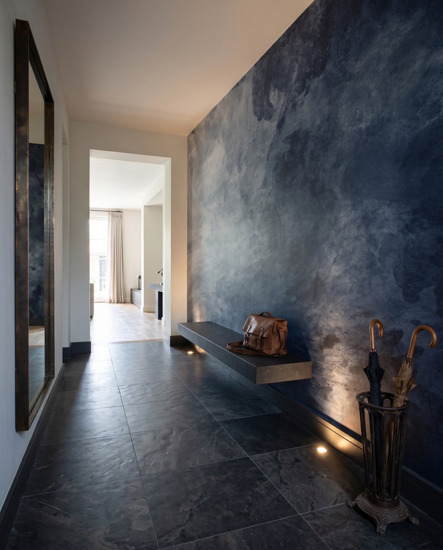 Albastru spre alb — interior 4