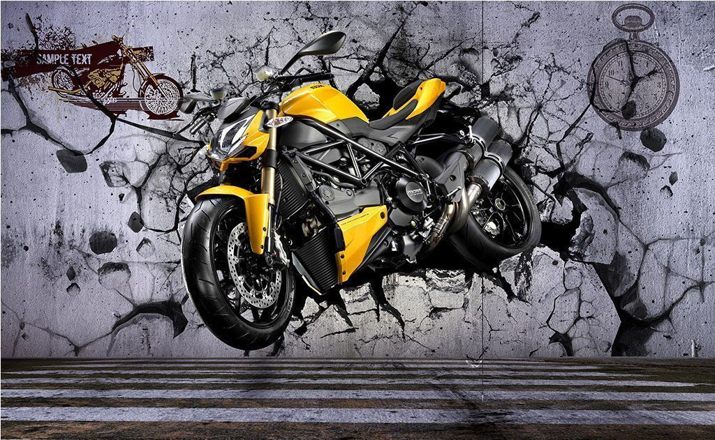 Motocicletă pe zid într-un interior