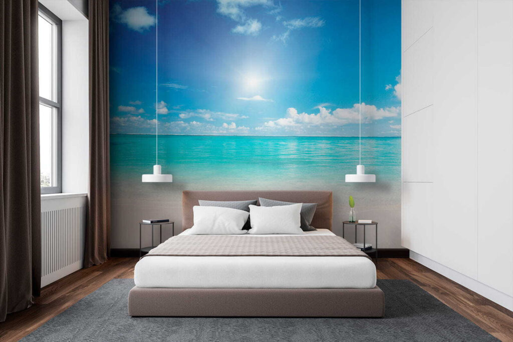 Mare turcoaz sub soare — interior 3