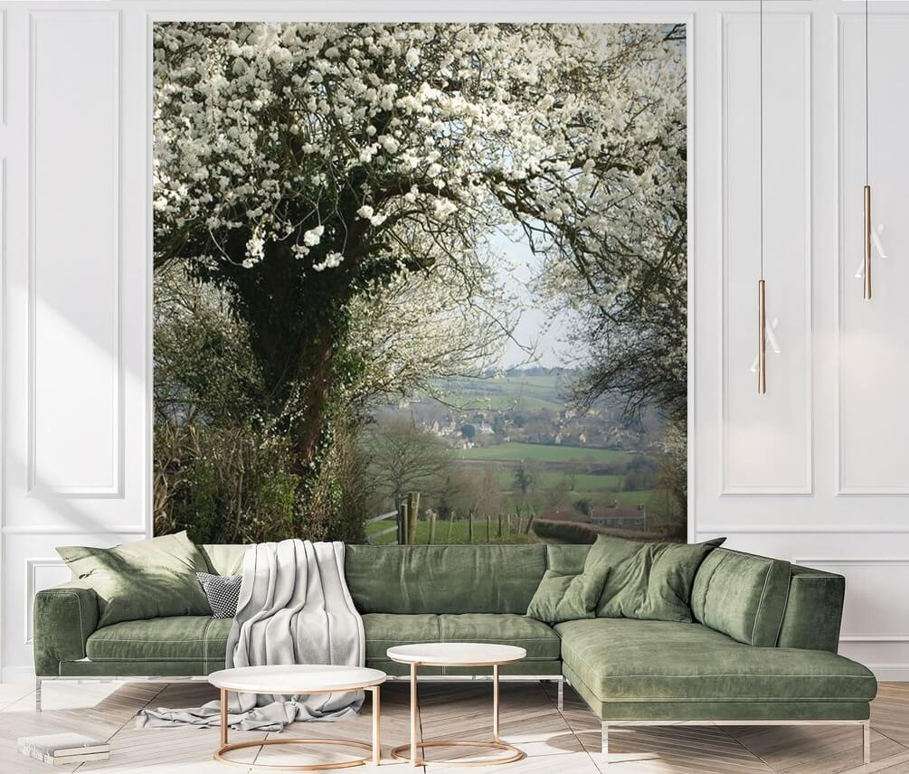 Drum sub flori albe — interior 2