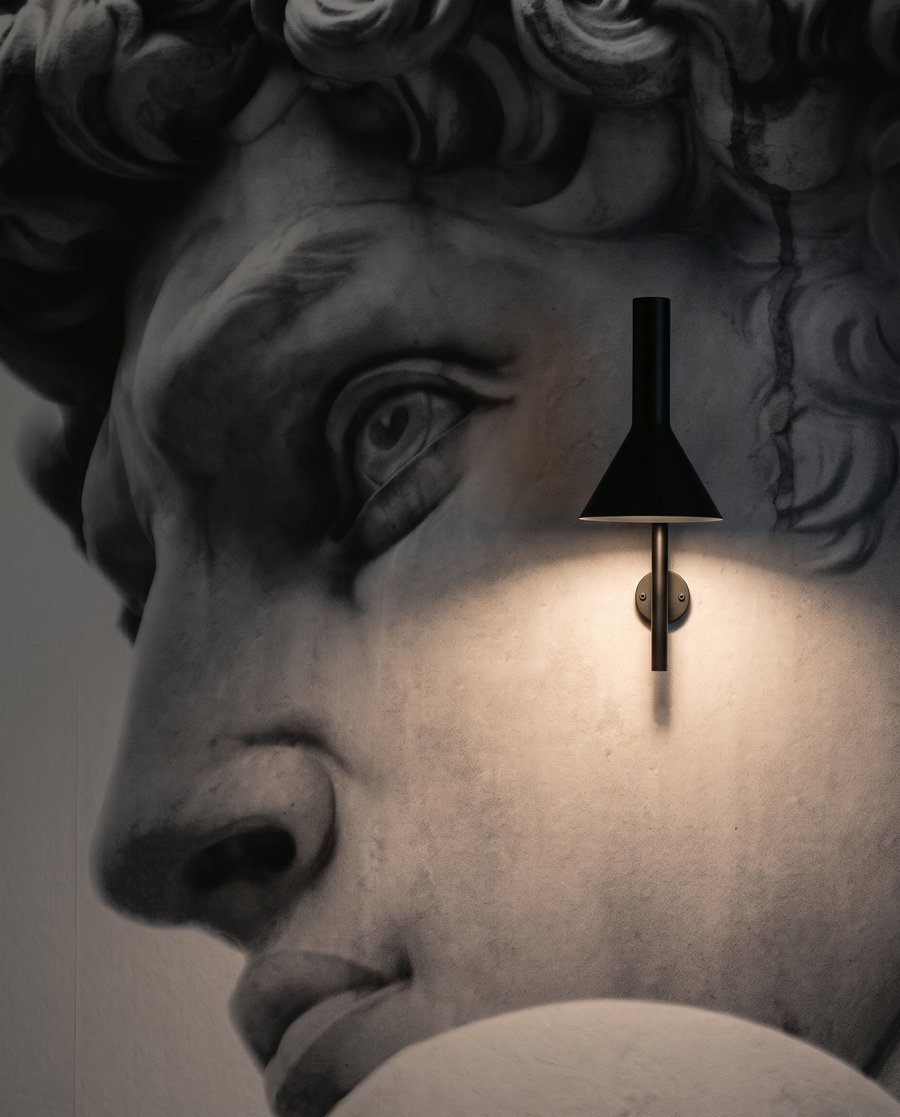 Statuie privind înapoi — detaliu