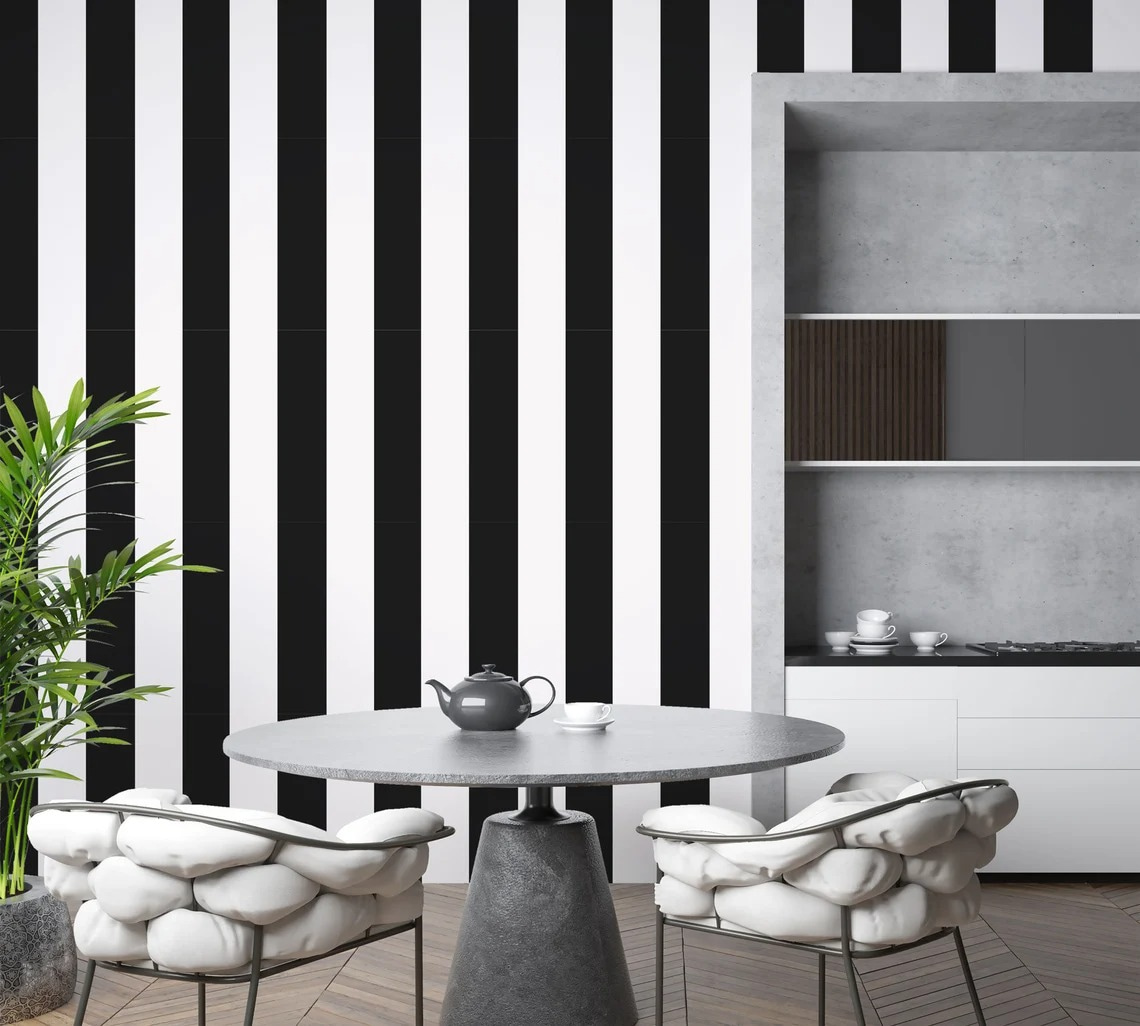 Dungi verticale alb-negru — interior 2