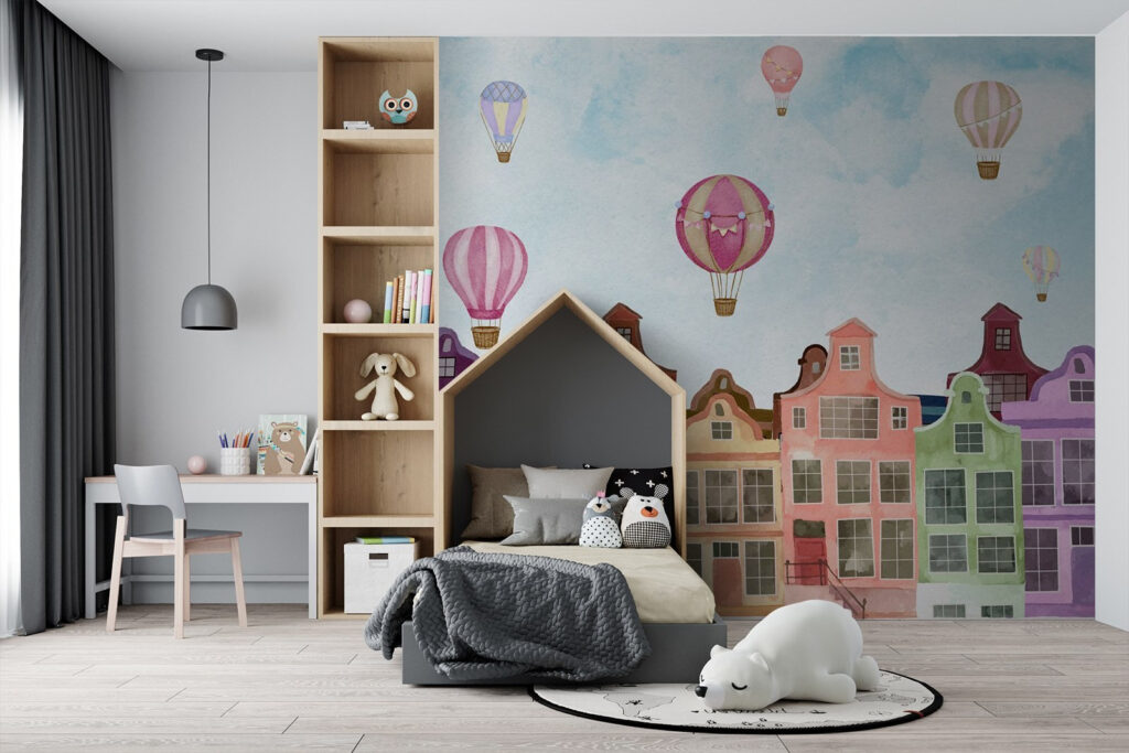 Baloane peste case colorate — interior 1