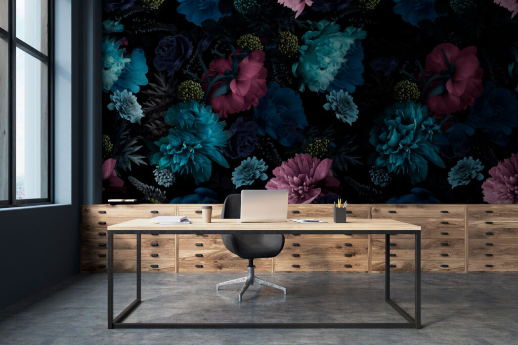 Flori albastre pe negru — interior 2