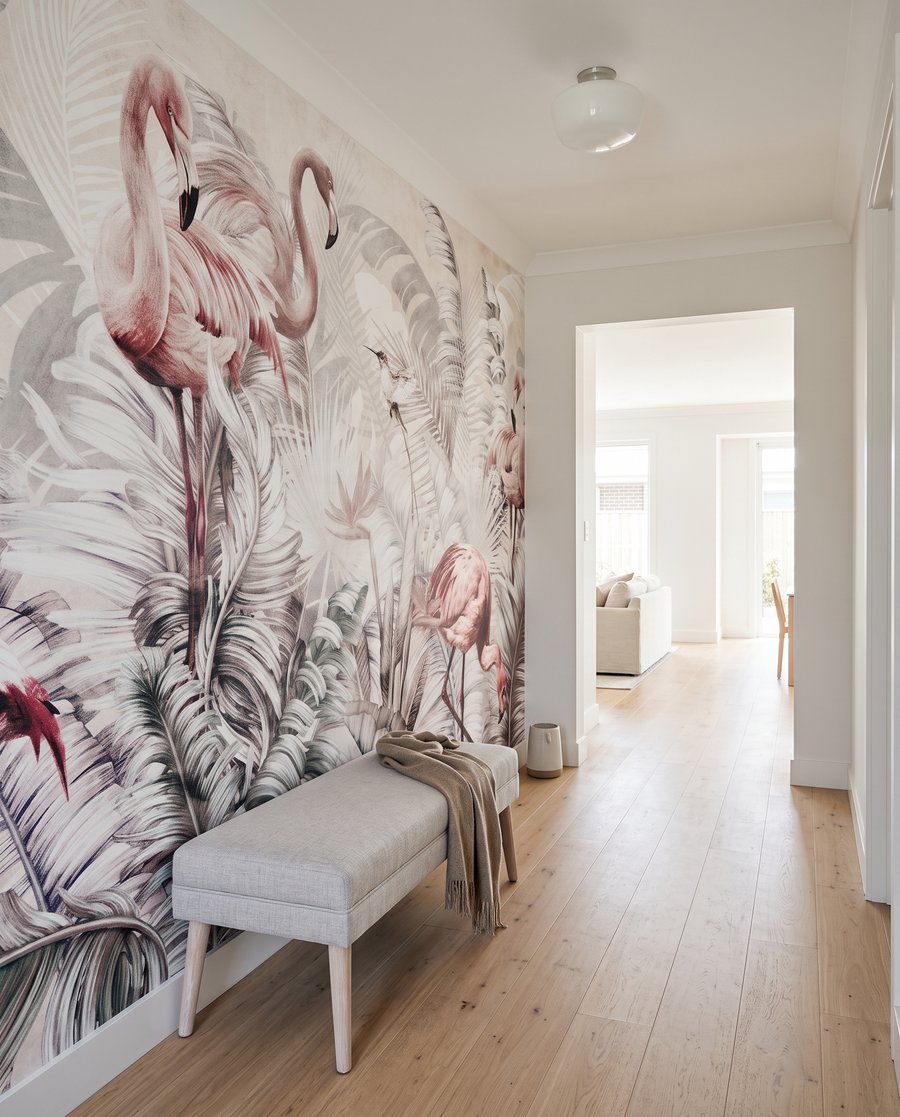 Flamingi printre crengi gri — interior 4