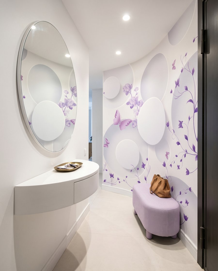 Flori liliachi printre cercuri — interior 6