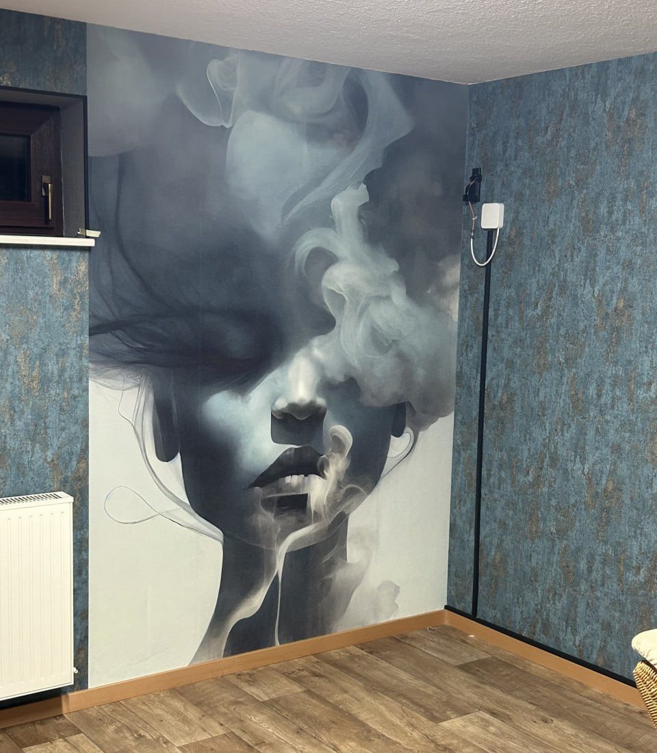 Portret printre nori albaștri — interior 2