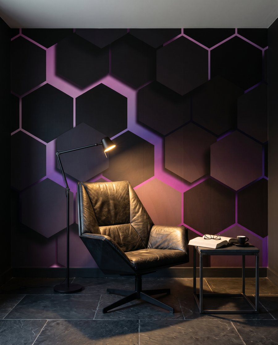 Hexagoane întunecate — interior 6