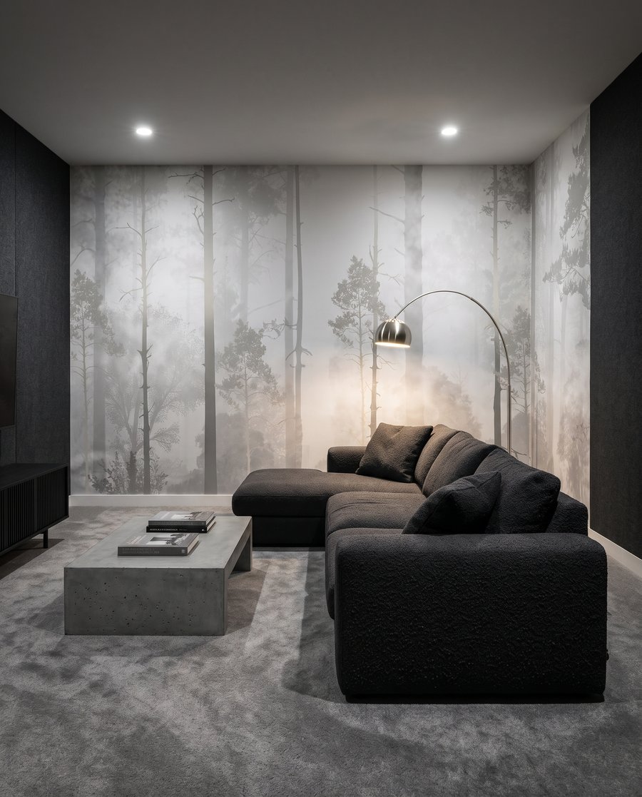 Lumină între trunchiuri drepte — interior 4
