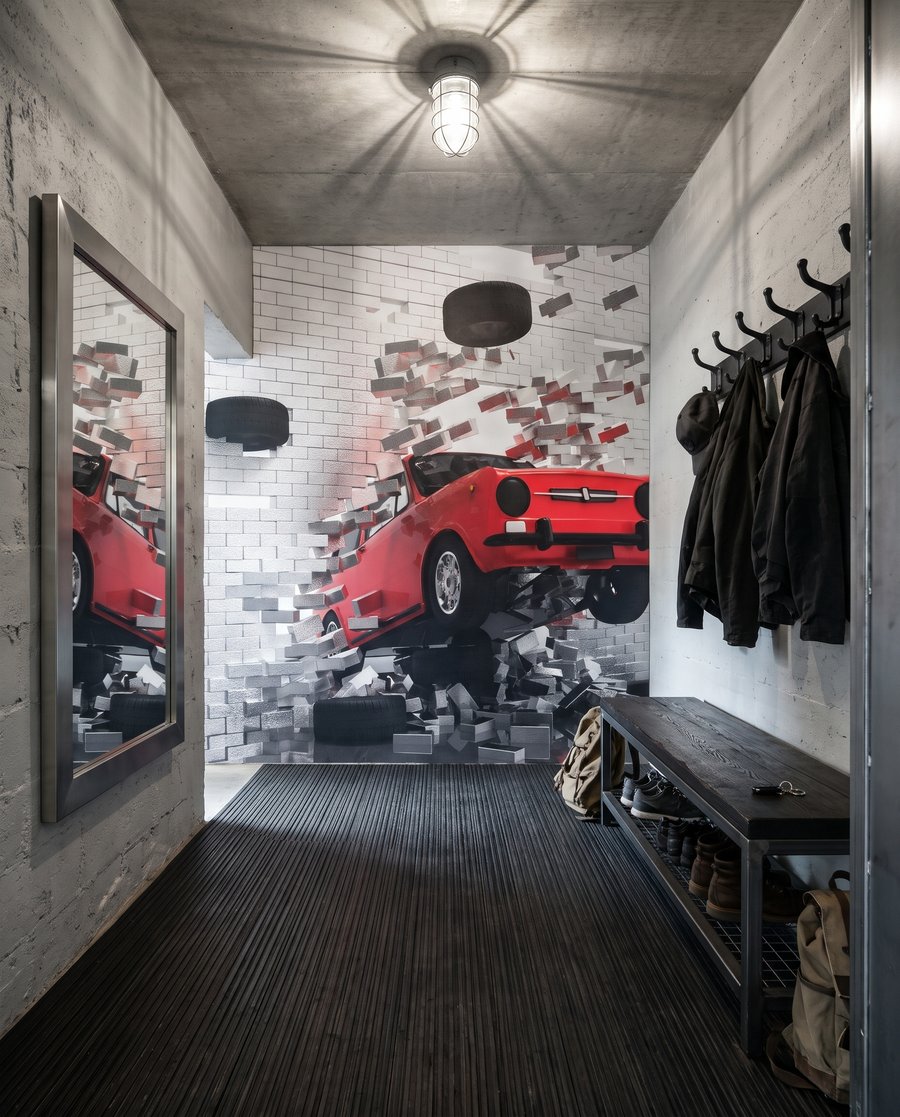 Mașină roșie din perete — interior 4