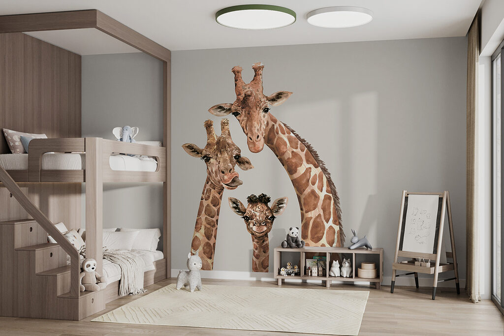 Trei girafe privesc — interior 2