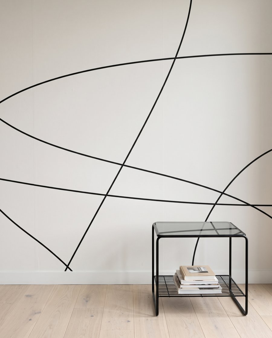 Linii negre libere — interior 3