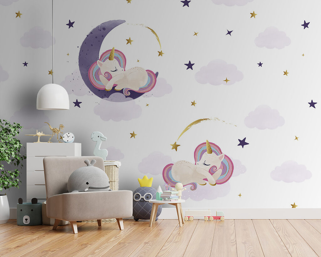 Unicorni sub lunile violet într-un interior