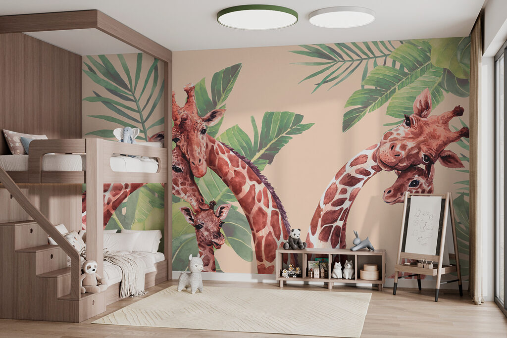 Trei girafe printre frunze — interior 1