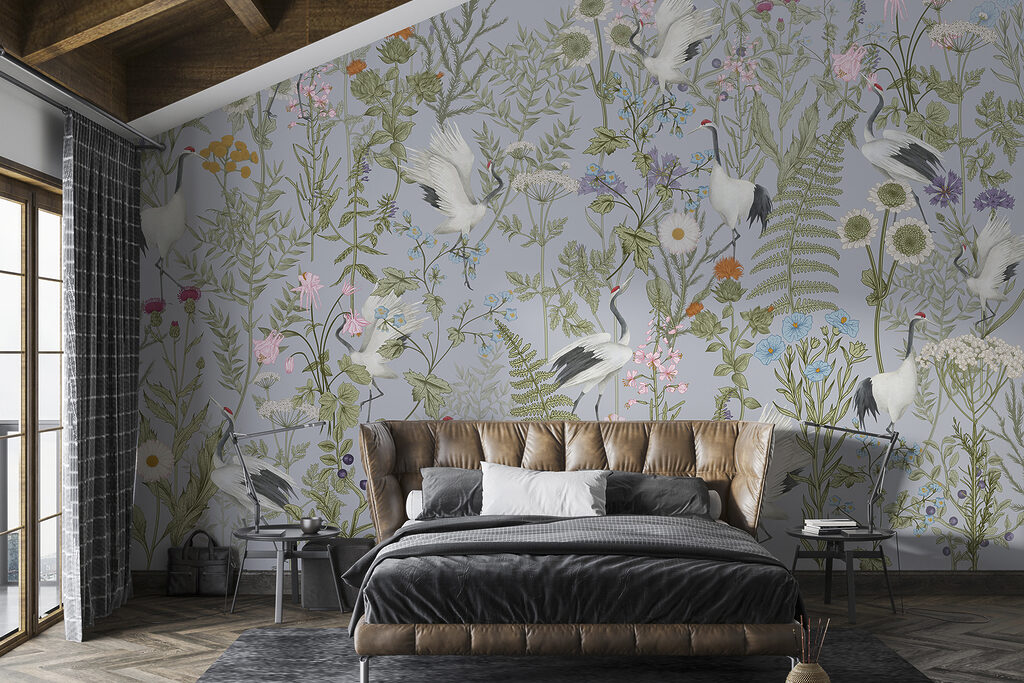 Egrete printre flori într-un interior