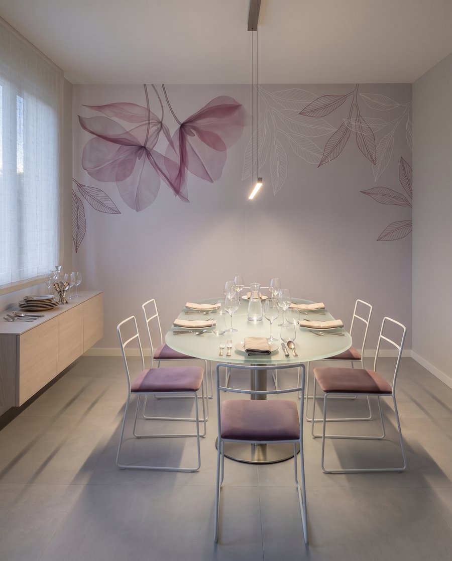 Frunzulițe deasupra spațiului — interior 6